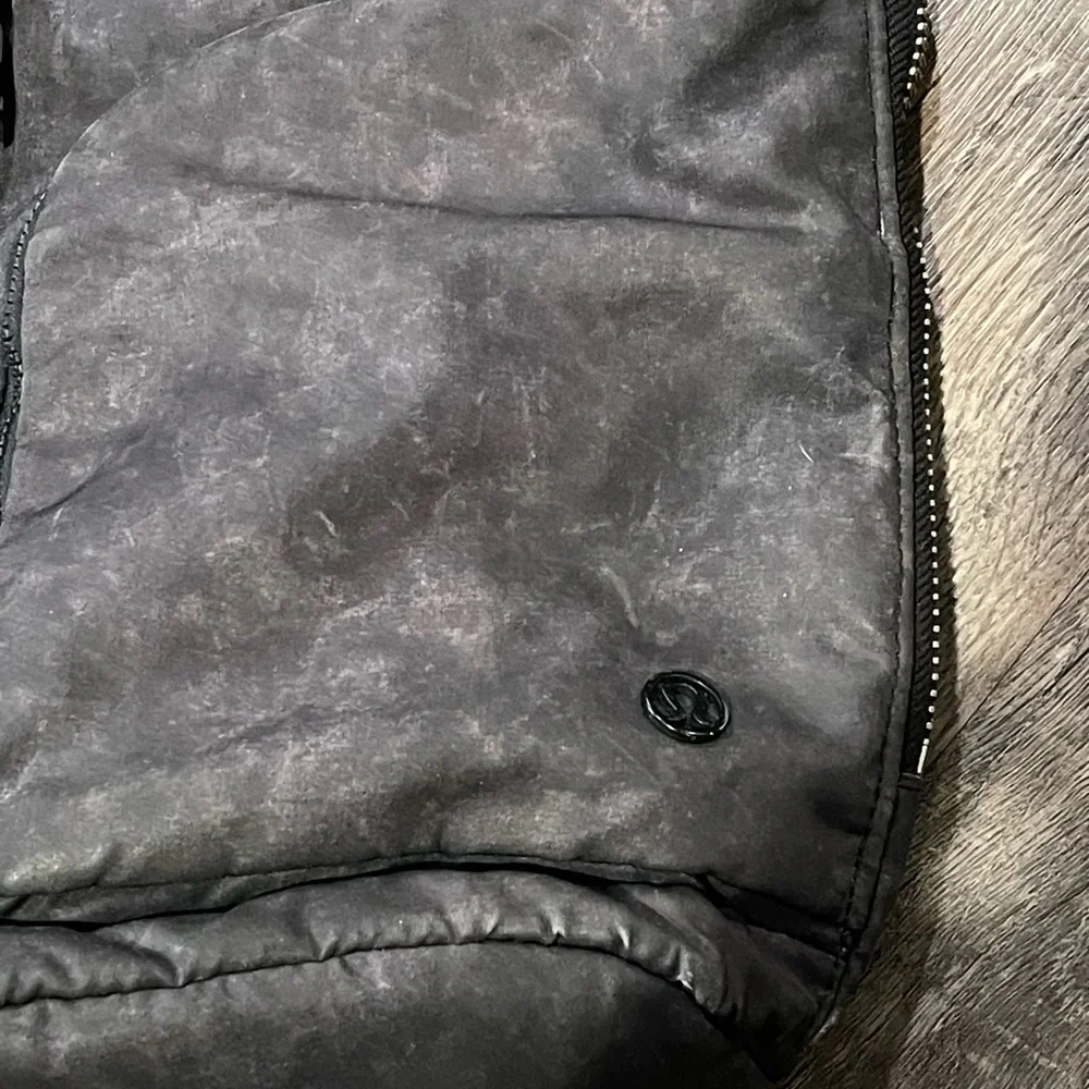 LULULEMON Stylish Black Backpack